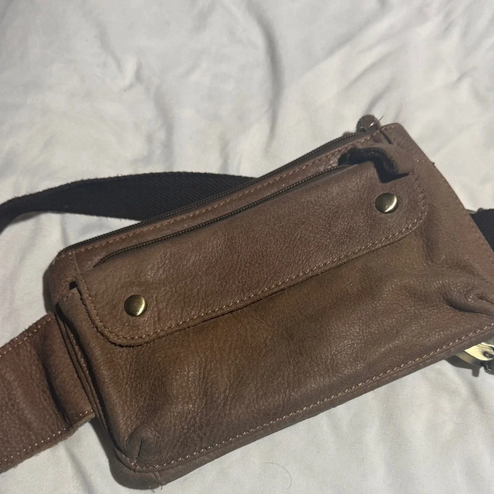 Brown Leather Crossbody Bag - Picture 2 of 4